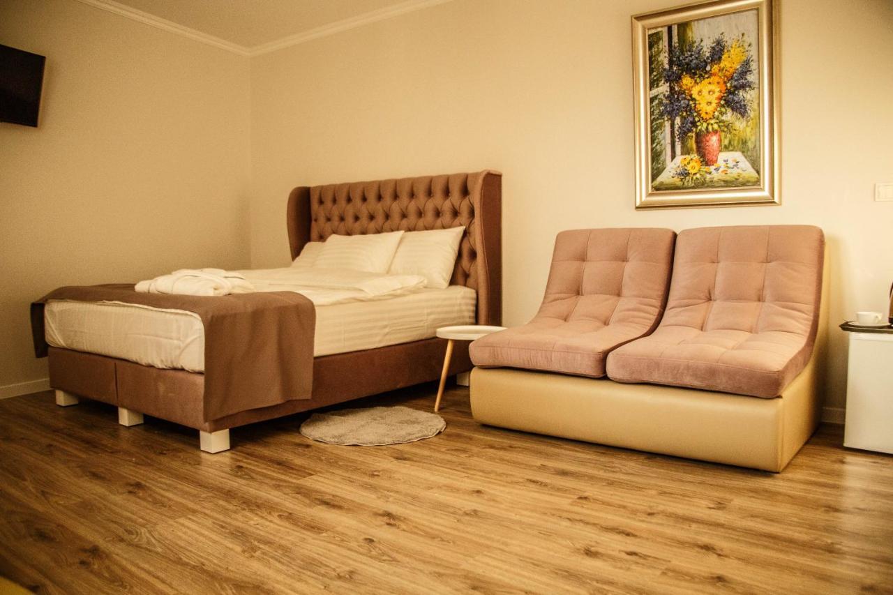 Opera Center Hotel & Apartments Lviv Eksteriør bilde